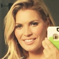 Wendy Crystal Naken