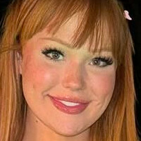 Wer ist dieses Redhead? Naken