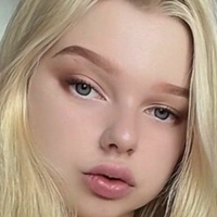 White VIky Naken