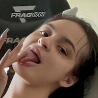 xcleopeach Naken