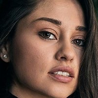Yvette Monreal Naken