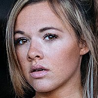 Yvonne Pferrer Naken